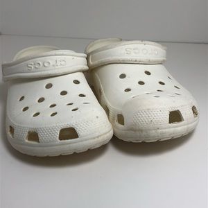 White Children Size 4 CROCS